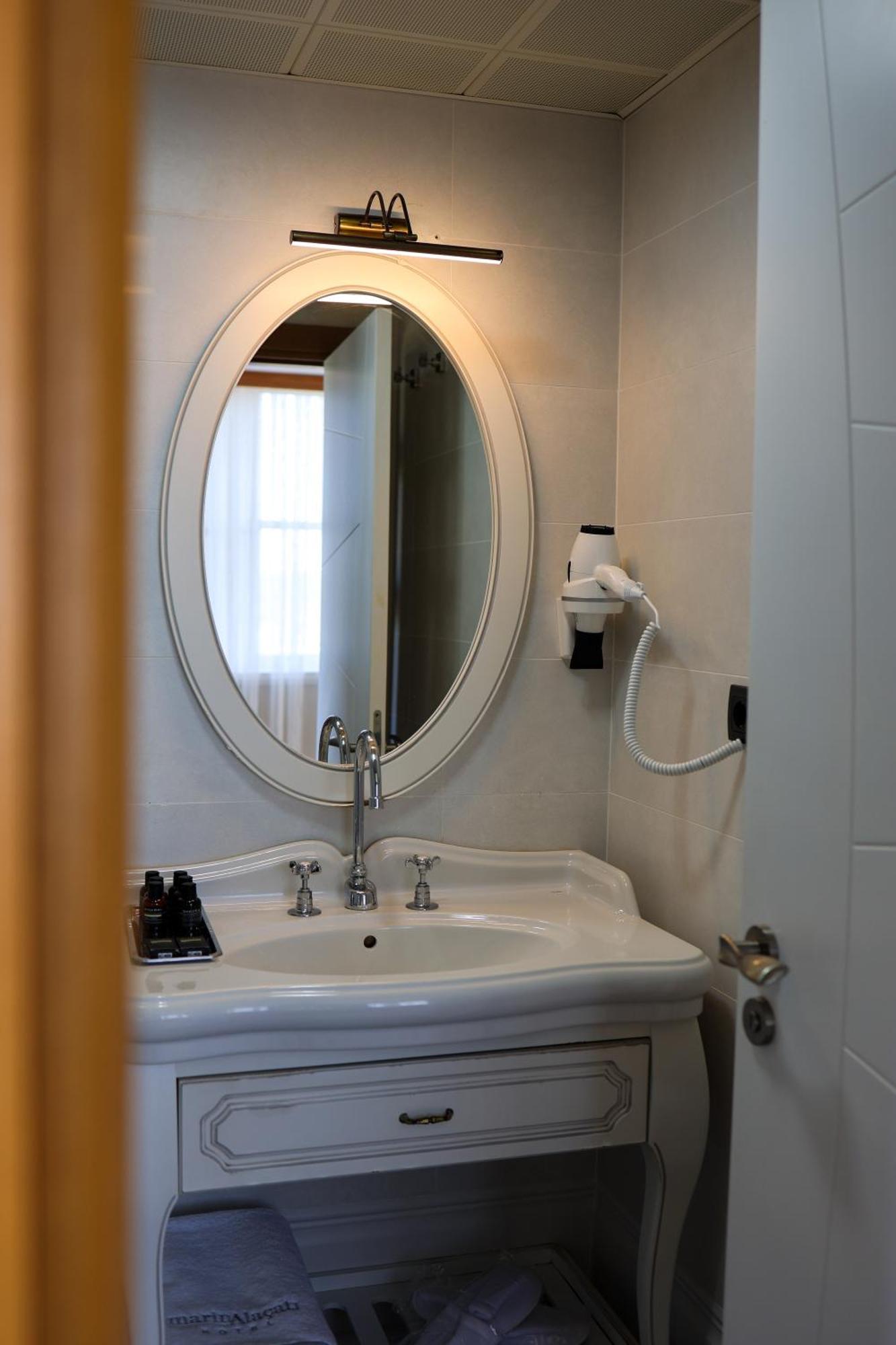 Marin Alacati Hotel エクステリア 写真