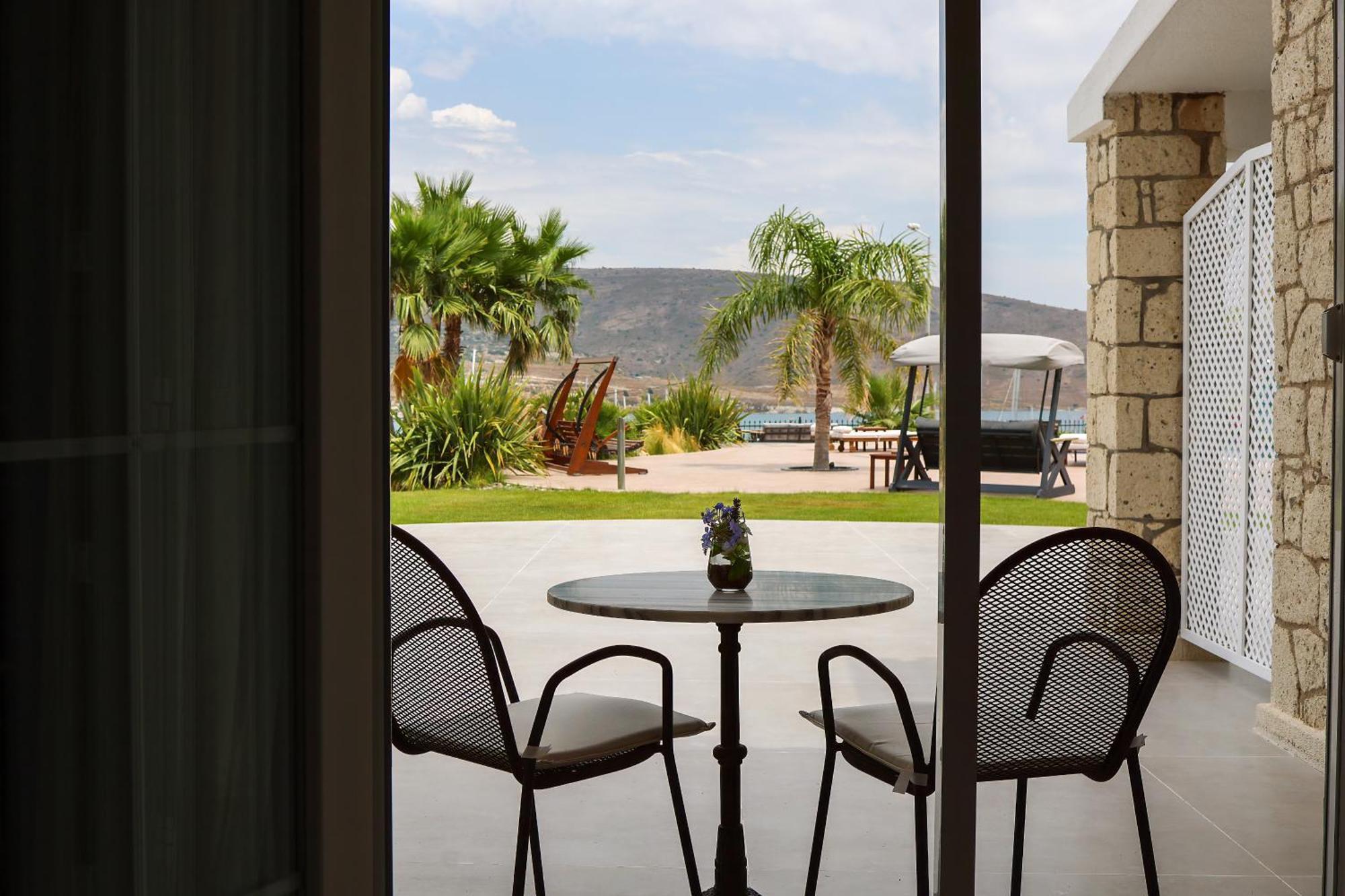 Marin Alacati Hotel エクステリア 写真