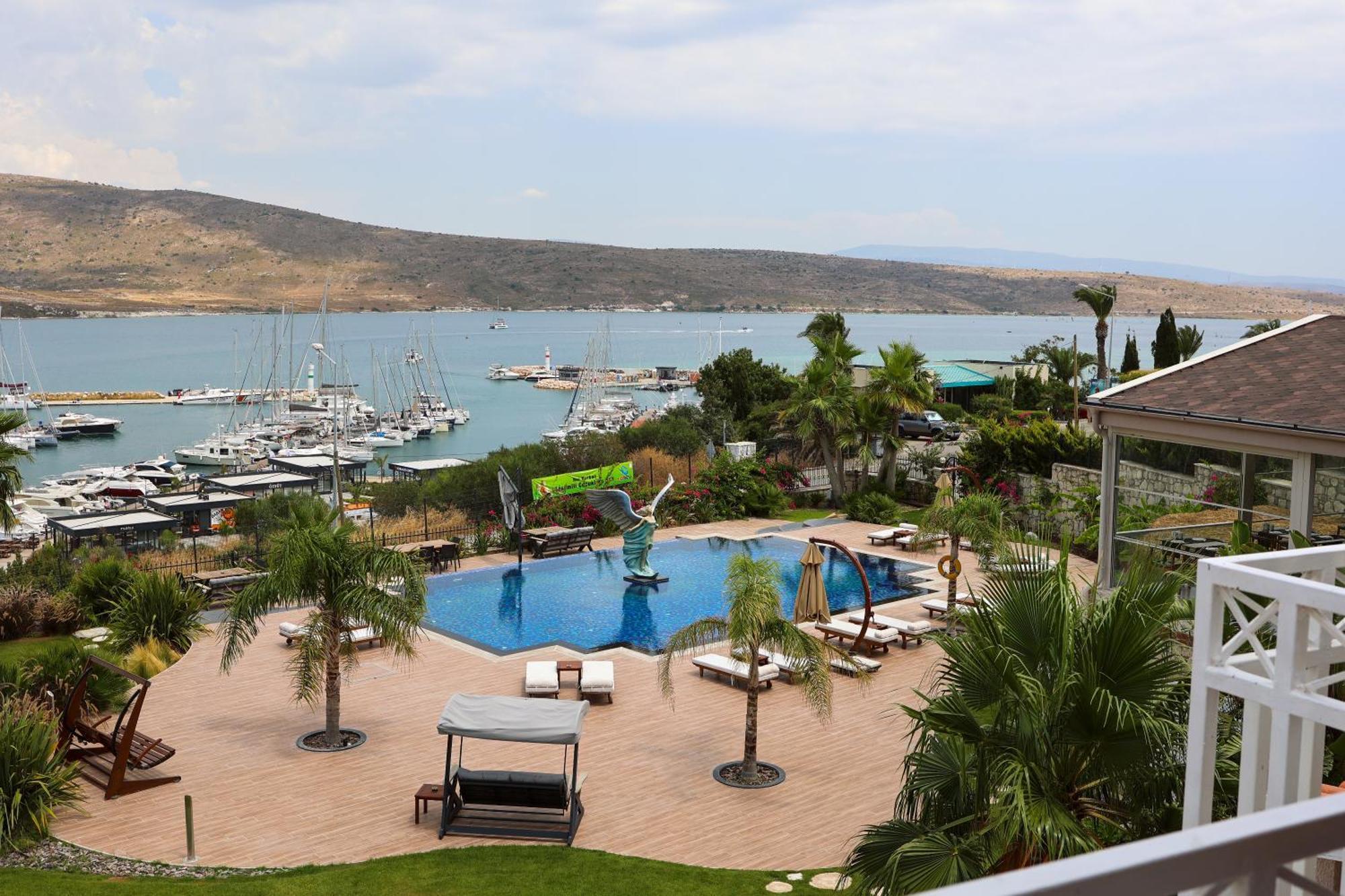 Marin Alacati Hotel エクステリア 写真