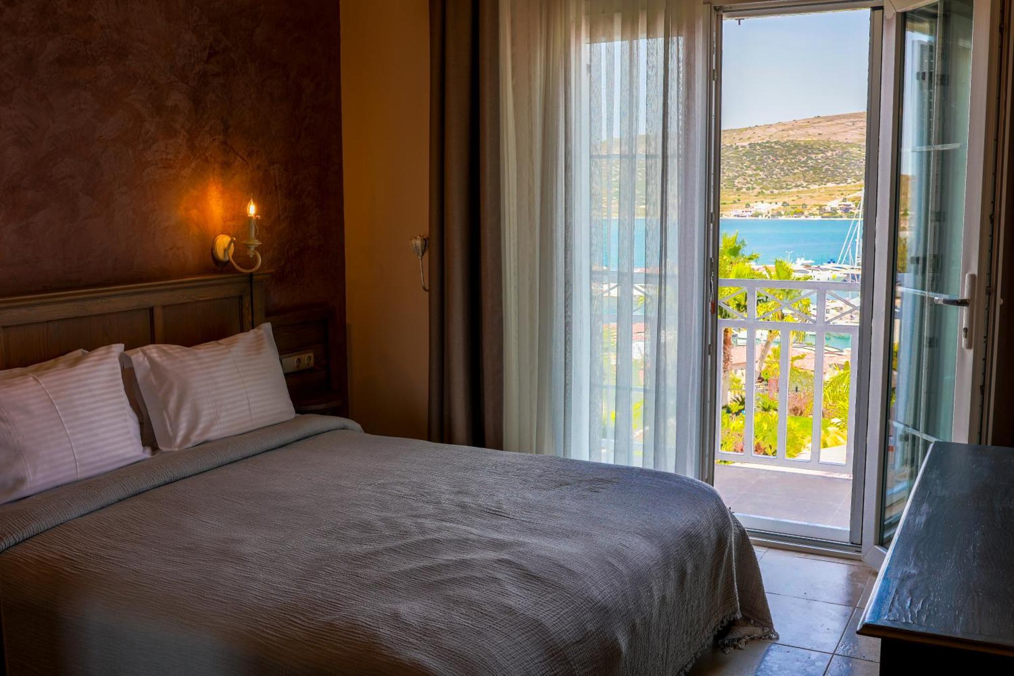 Marin Alacati Hotel エクステリア 写真
