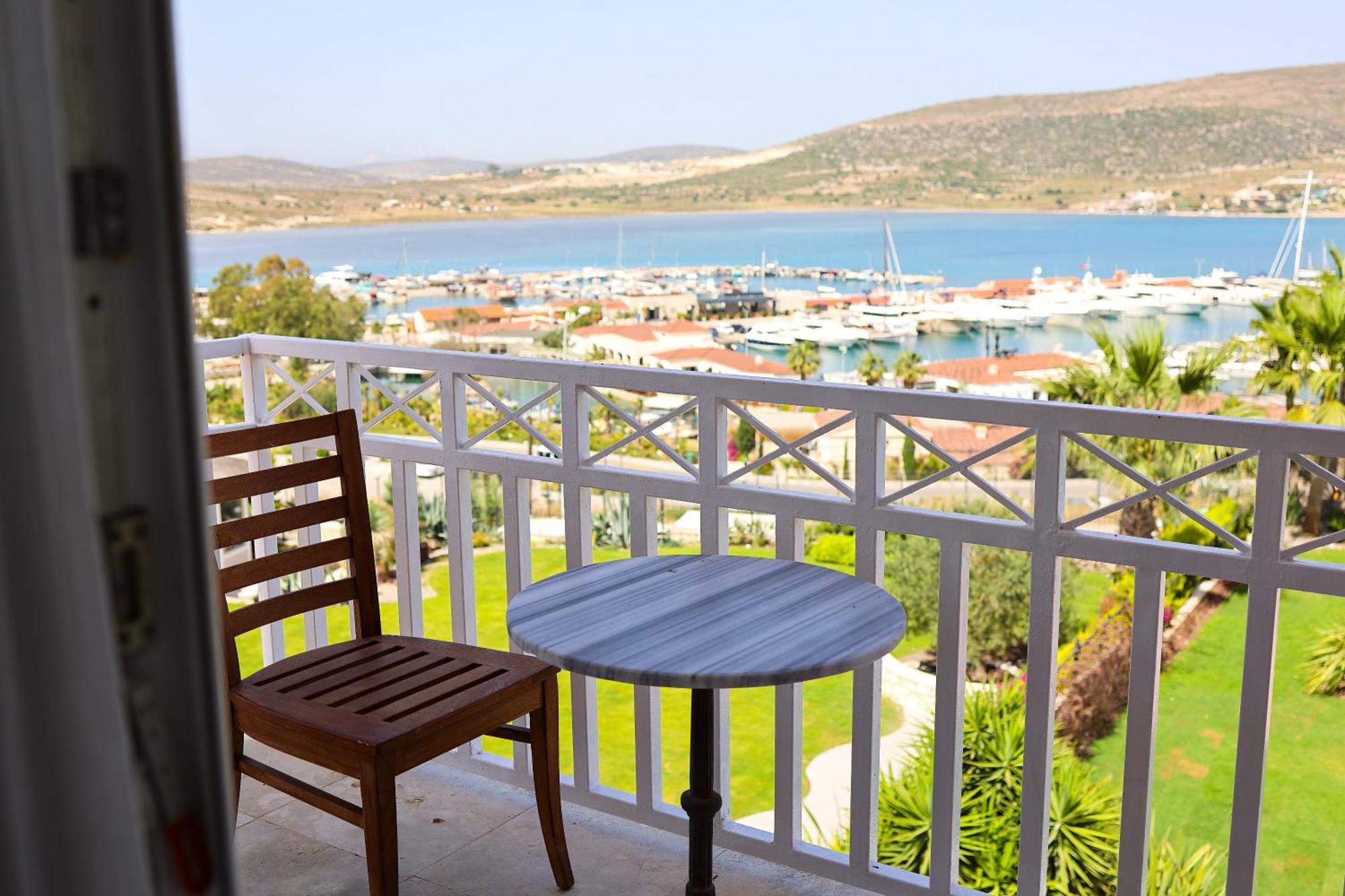 Marin Alacati Hotel エクステリア 写真