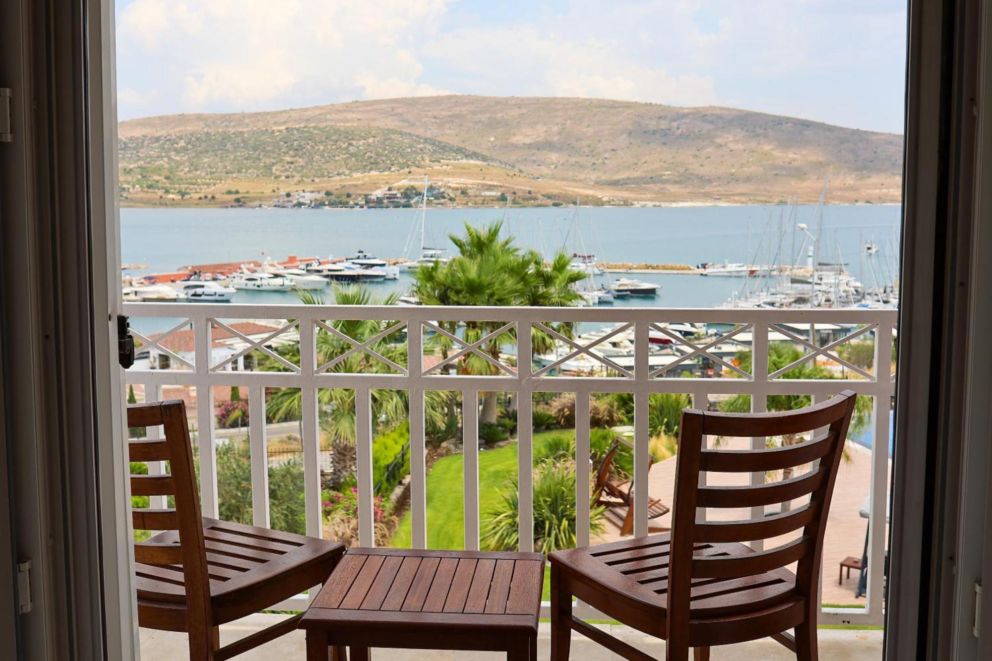 Marin Alacati Hotel エクステリア 写真